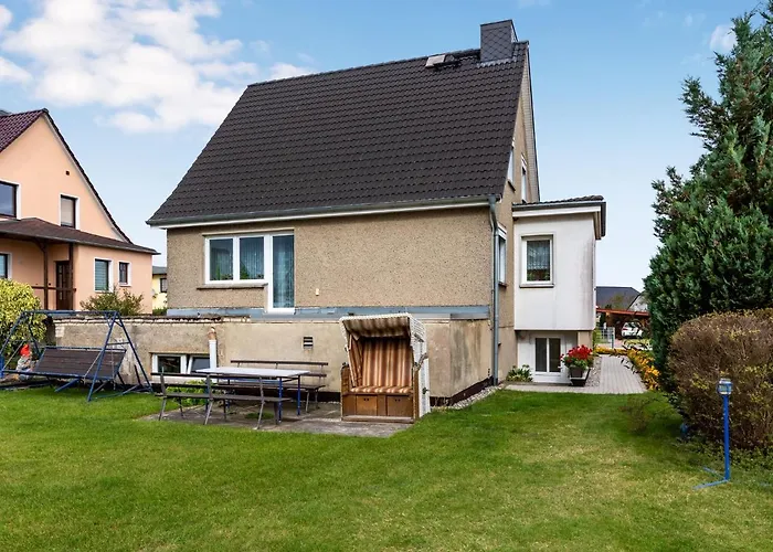 Lovely Apartment In Kuehlungsborn Near The Sea