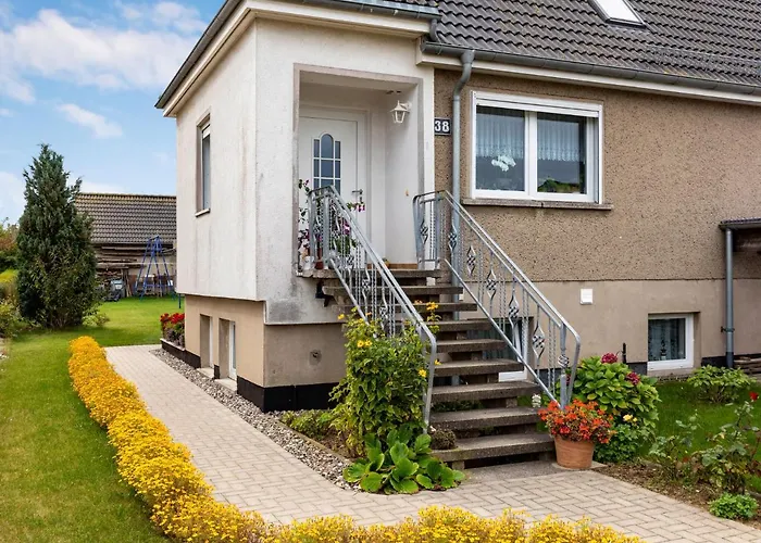 Lovely Apartment In Kuehlungsborn Near The Sea